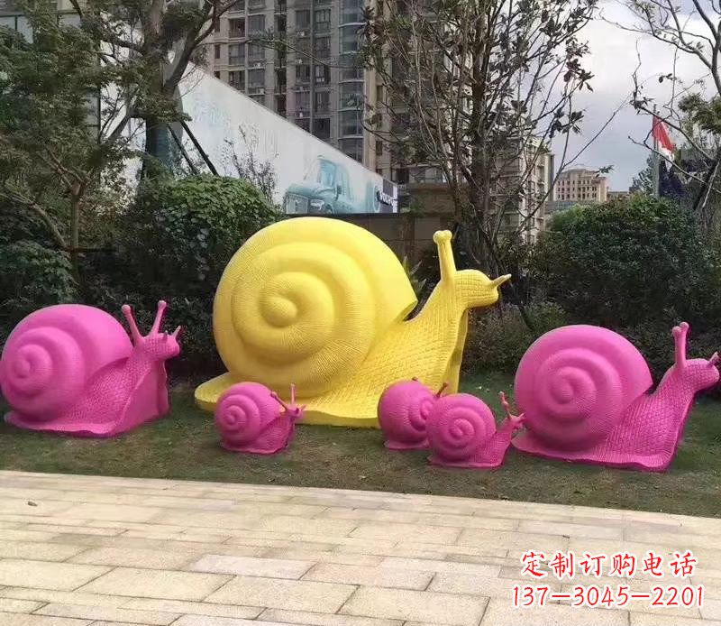 上海玻璃钢彩绘蜗牛雕塑