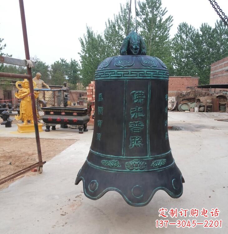 上海玻璃钢铜钟雕塑精美外观,持久耐用