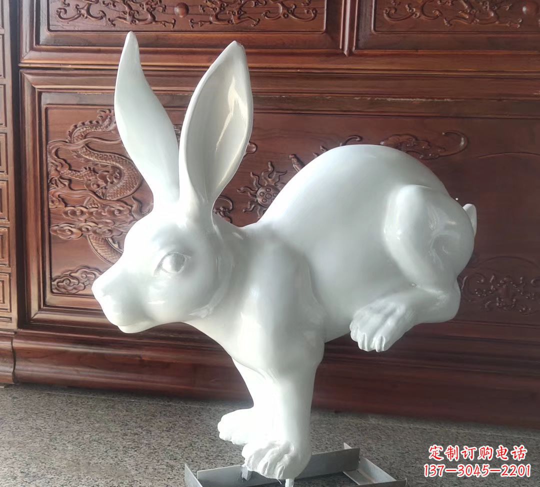 上海玻璃钢制作的生肖雕塑