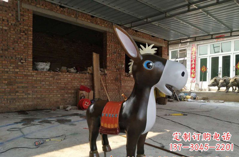上海玻璃钢毛驴雕塑一种抒情的艺术形式