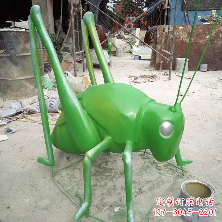 上海玻璃钢蝗虫雕塑精美的艺术造型