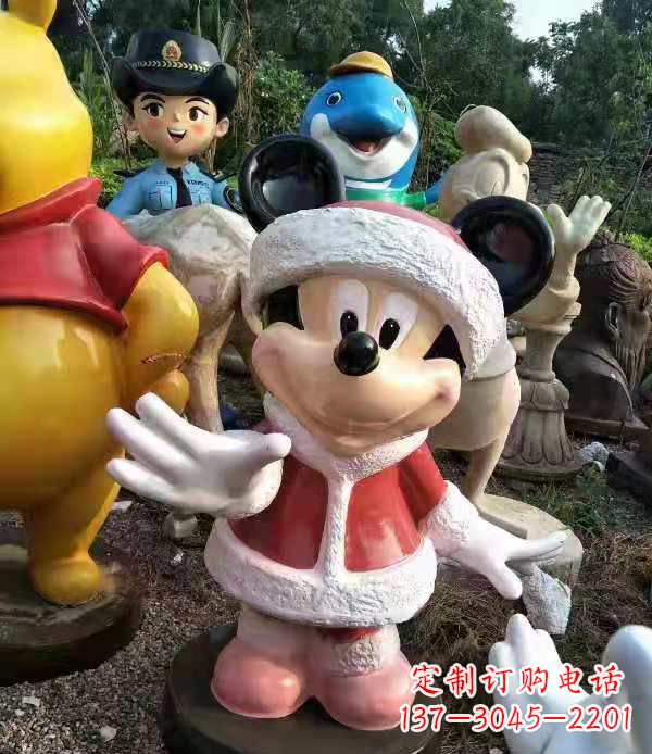 上海玻璃钢制米老鼠雕塑