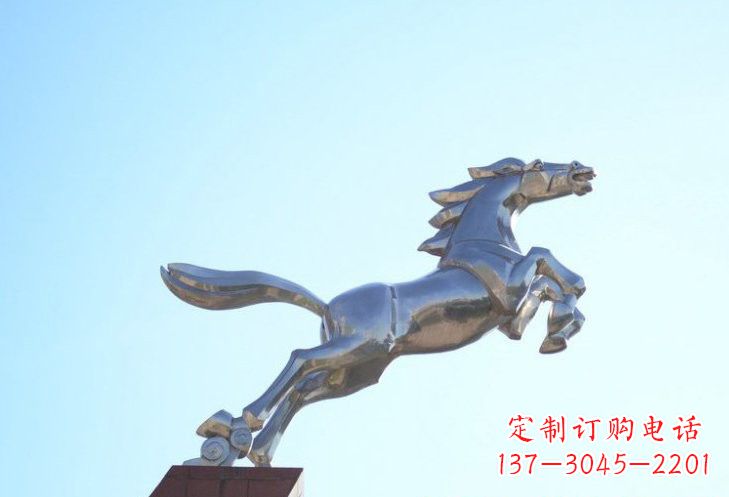 上海不锈钢奔马雕塑精美雕刻,给人以勇气与力量