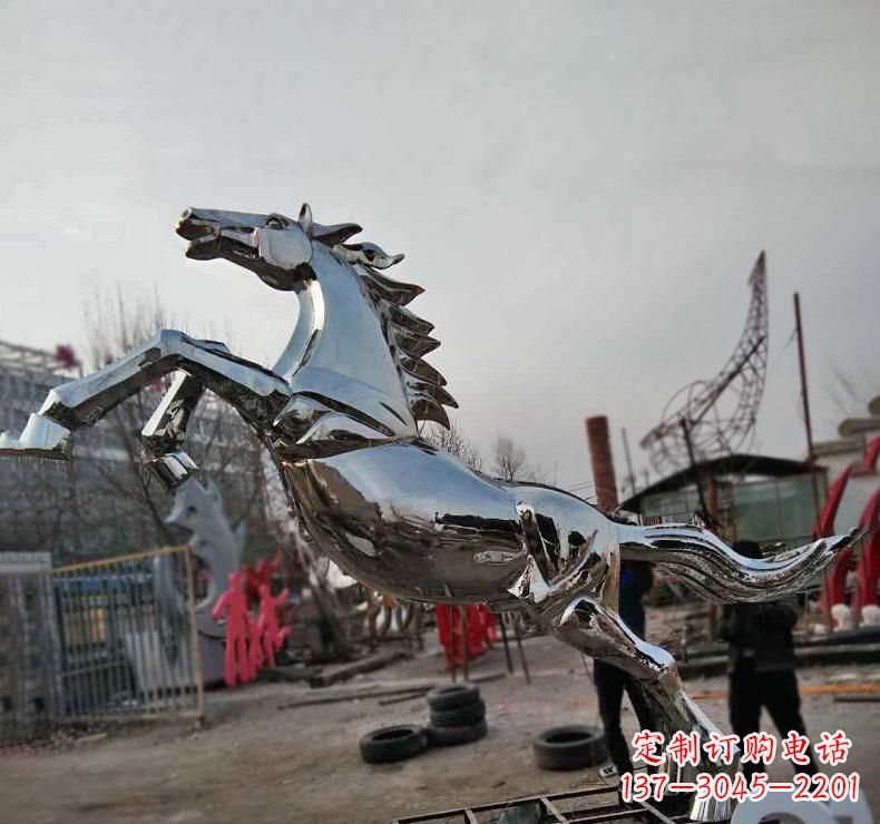 上海不锈钢奔跑马雕塑驰骋在人间的艺术精灵