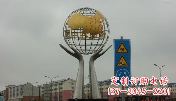 上海不锈钢城市景观中的地球雕塑