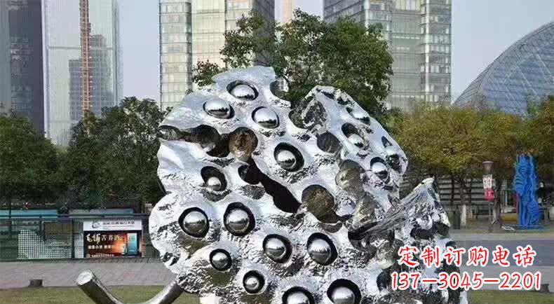 上海不锈钢城市的莲蓬雕塑