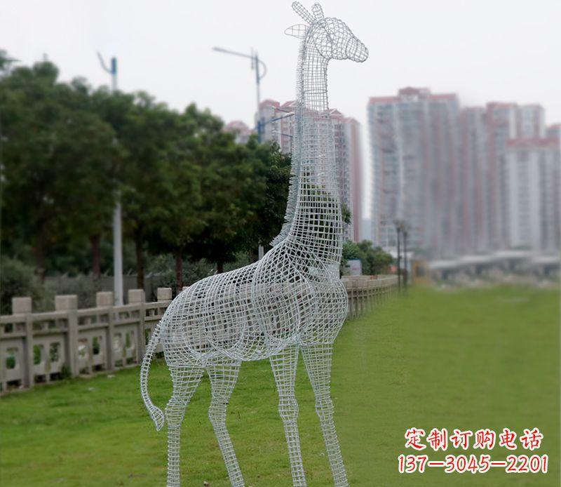 上海不锈钢城市的长颈鹿雕塑
