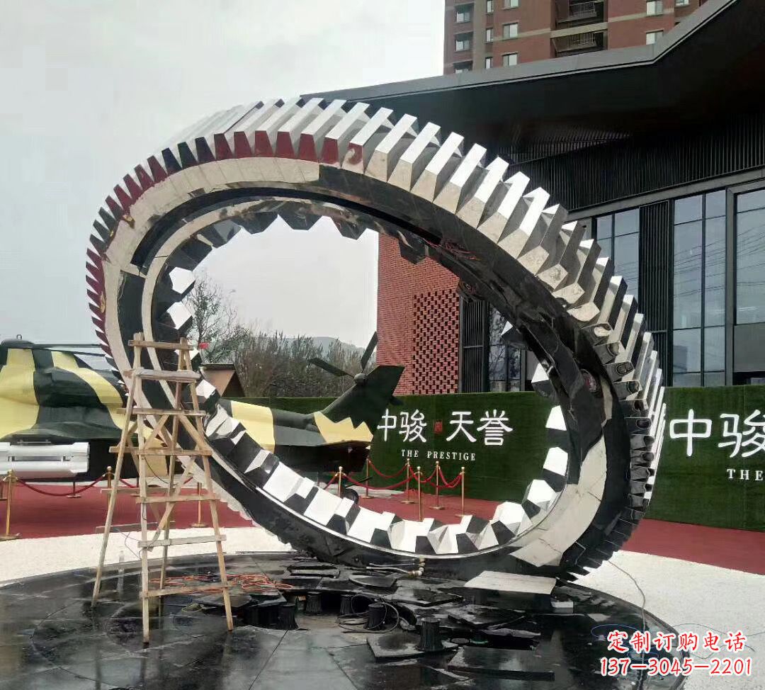 上海不锈钢齿轮雕塑以科技艺术的形式演绎动力