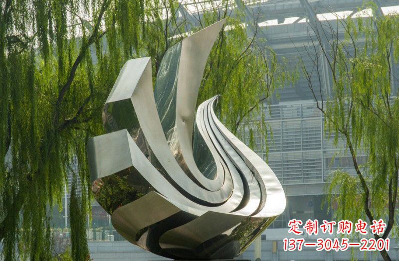 上海不锈钢和平鸽雕塑象征和平与信仰