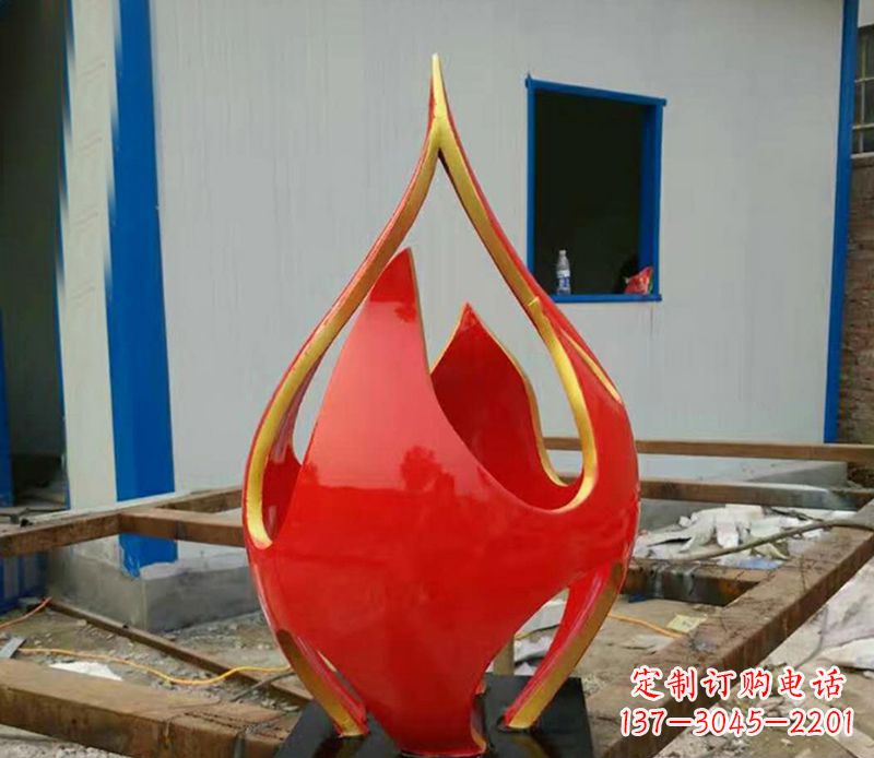 上海不锈钢龙雕塑点缀火龙果广场
