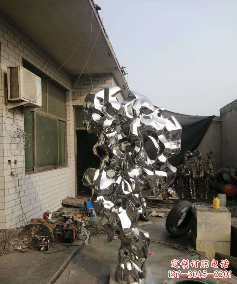 上海太湖石雕塑不锈钢的艺术精品
