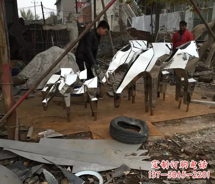 上海不锈钢动物雕塑精美外形，经久耐用