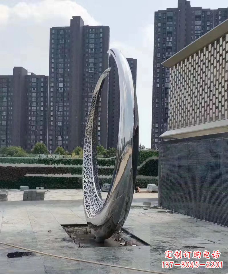 上海精美不锈钢月亮雕塑