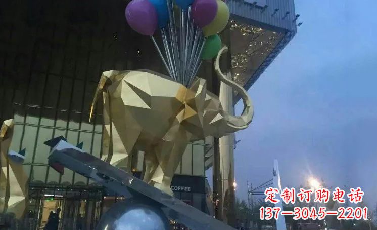 上海不锈钢大象踩高跷城市景观雕塑