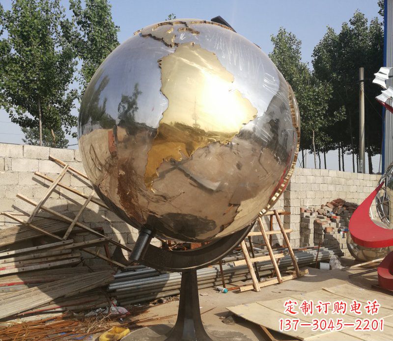 上海不锈钢地球仪校园中的精美雕塑