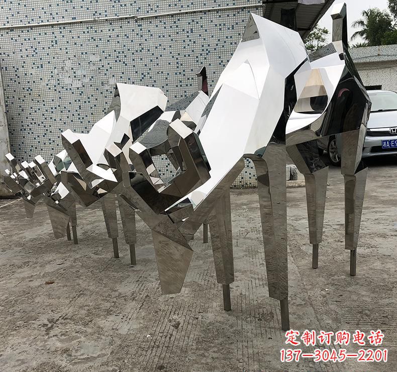 上海不锈钢小鹿雕塑把自然美景带入家中