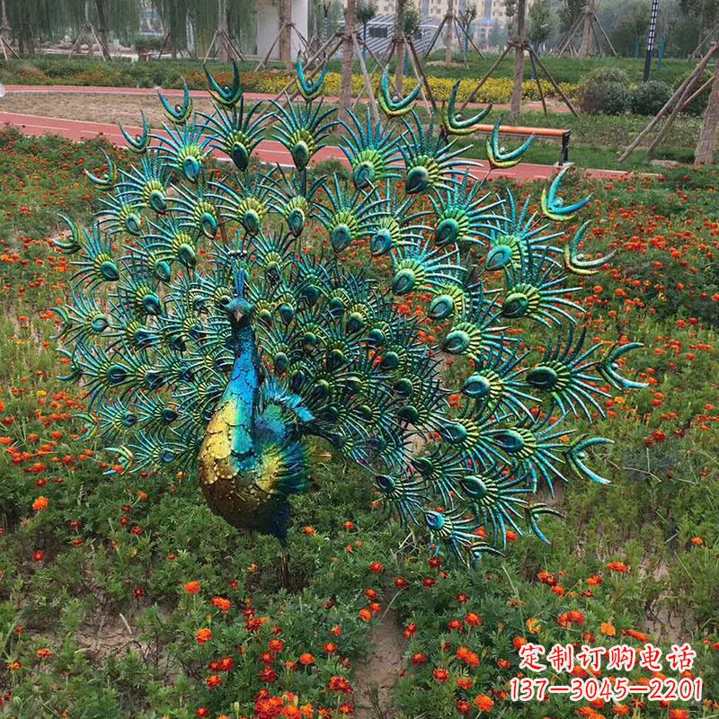 上海不锈钢仿真孔雀雕塑传承精美绝伦