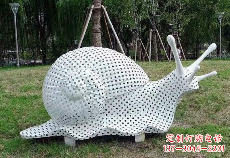 上海不锈钢公园里的蜗牛雕塑