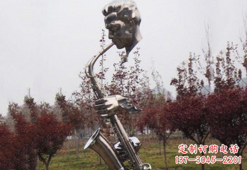 上海不锈钢萨克斯雕塑艺术与音乐的结合