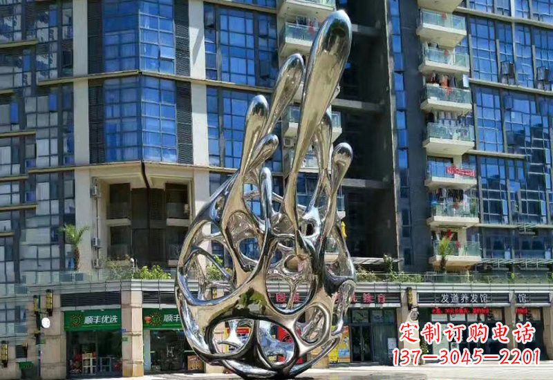上海不锈钢龙雕塑——象征着力量与灵气