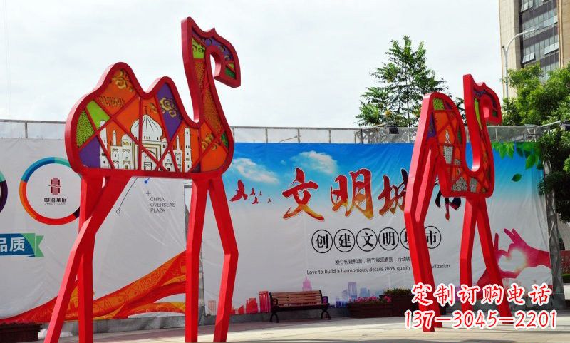 上海不锈钢骆驼雕塑——精美的艺术之作