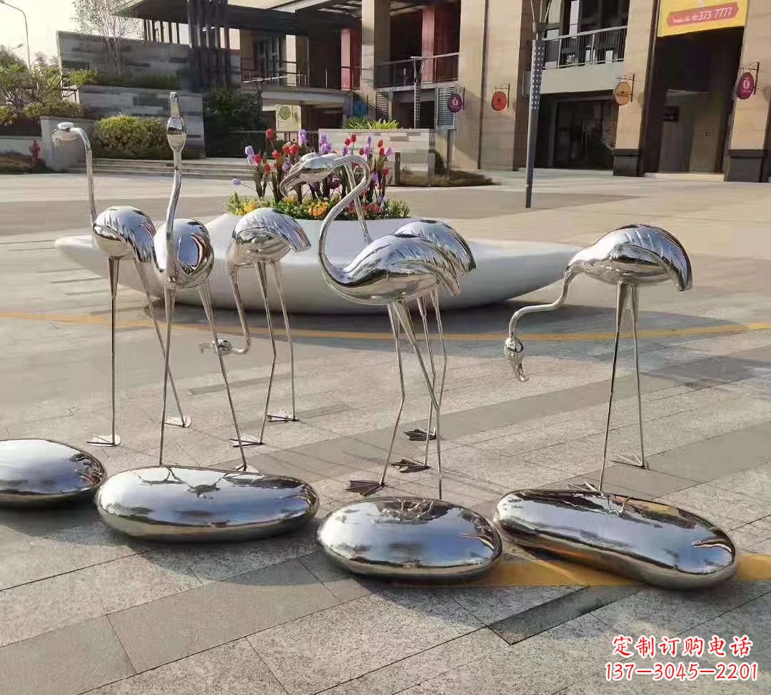 上海鹅卵石雕塑不锈钢公园的美丽礼物
