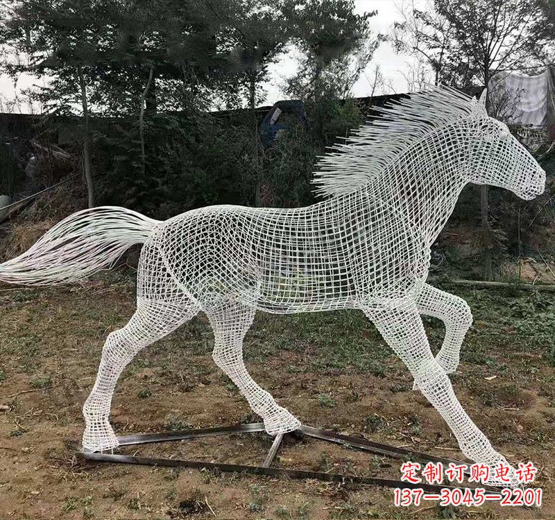 上海不锈钢公园镂空奔马雕塑——给城市带来动感