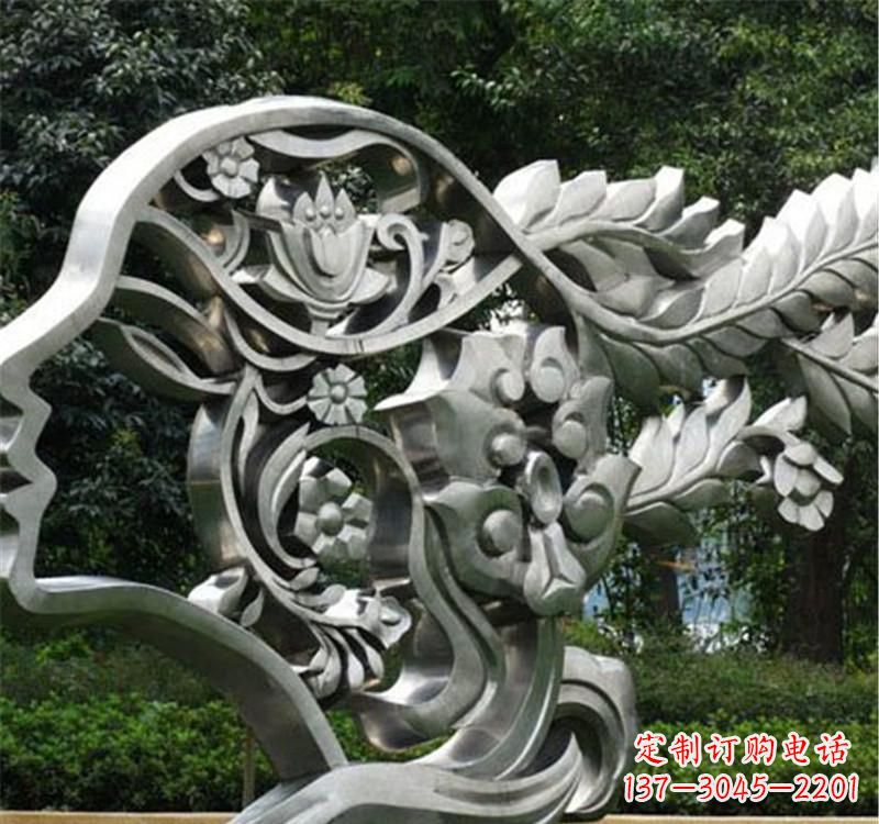 上海不锈钢雕塑美丽的象征
