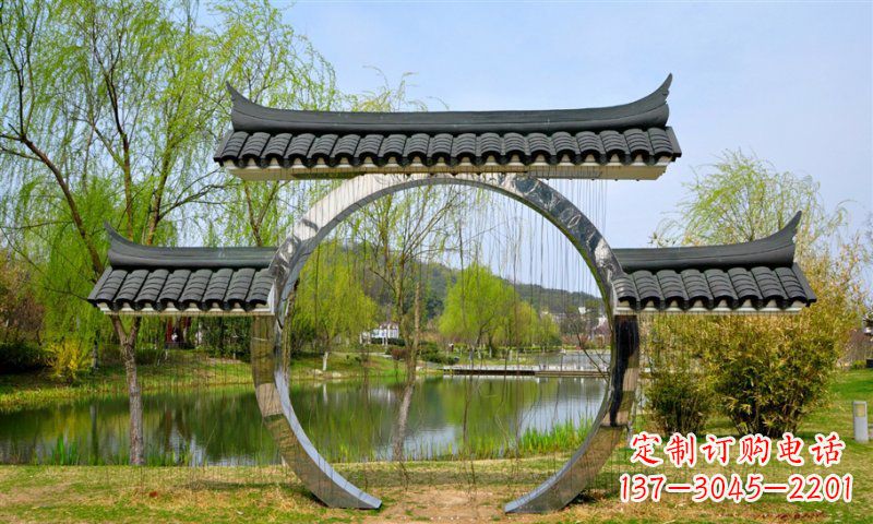 上海不锈钢公园月亮门雕塑传承中华文化