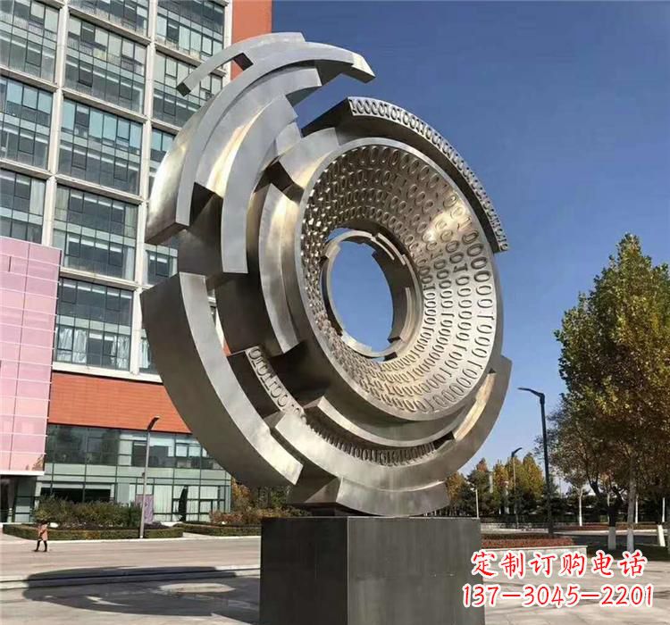 上海不锈钢齿轮雕塑流动的美丽