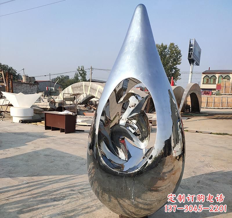 上海不锈钢大水滴雕塑一座极致简约的艺术作品