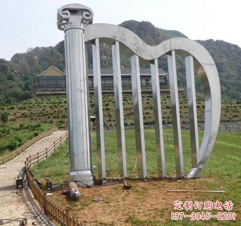 上海不锈钢竖琴雕塑——雕塑艺术的精粹