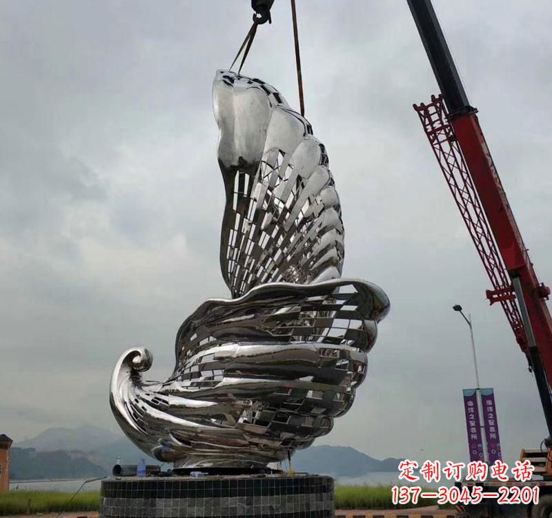 上海不锈钢海螺雕塑象征着海洋的美丽