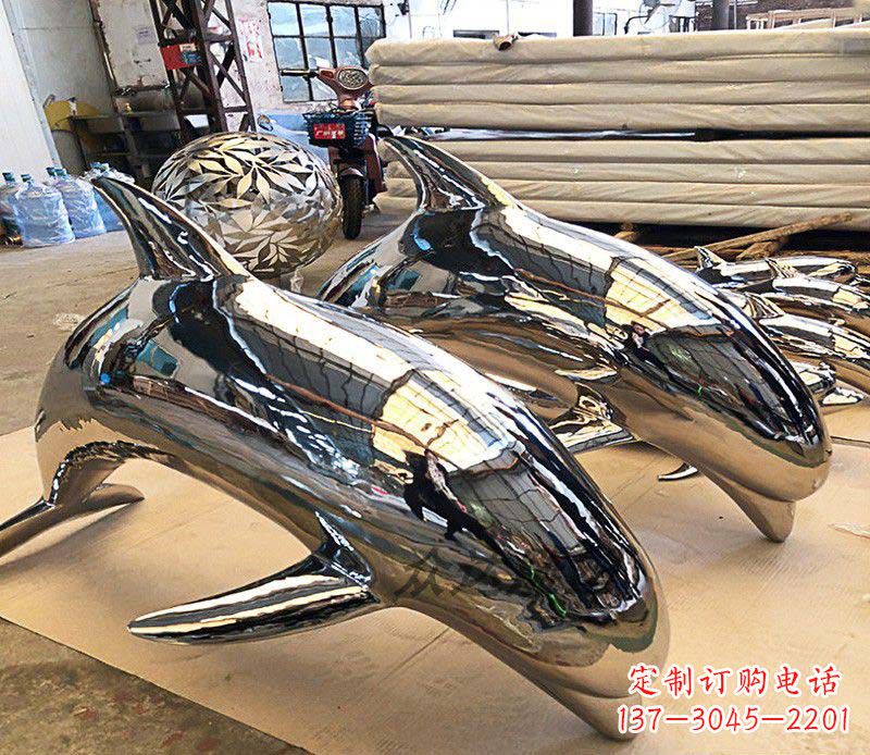 上海不锈钢海豚雕塑传承美丽的海洋文化
