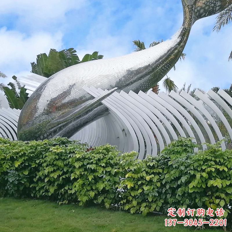 上海海豚雕塑镜面鲸鱼创意动物景观
