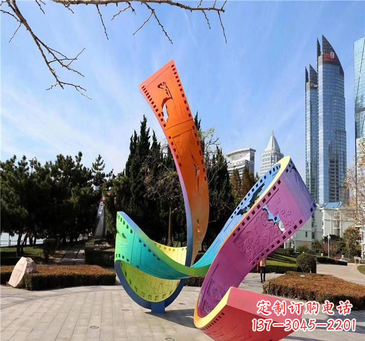 上海波浪状的不锈钢胶卷雕塑