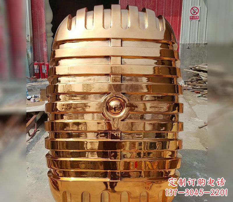 上海精美不锈钢话筒雕塑