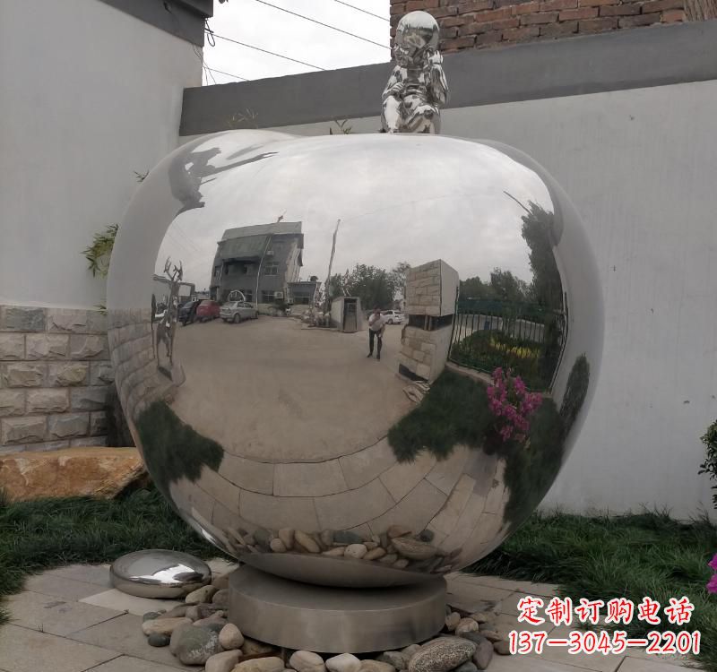 上海不锈钢金色苹果雕塑