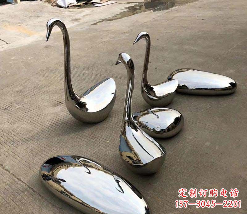 上海精美绝伦的鹅卵石雕塑