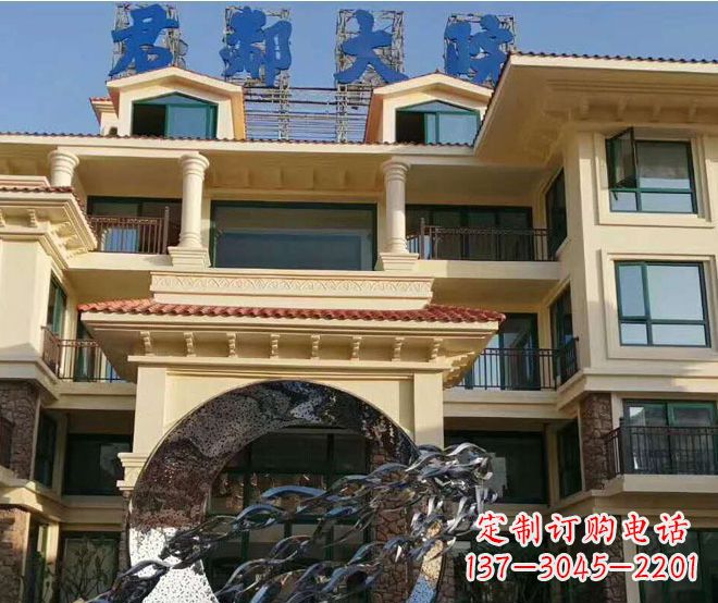 上海不锈钢鲤鱼跃龙门雕塑——传承中国传统文化