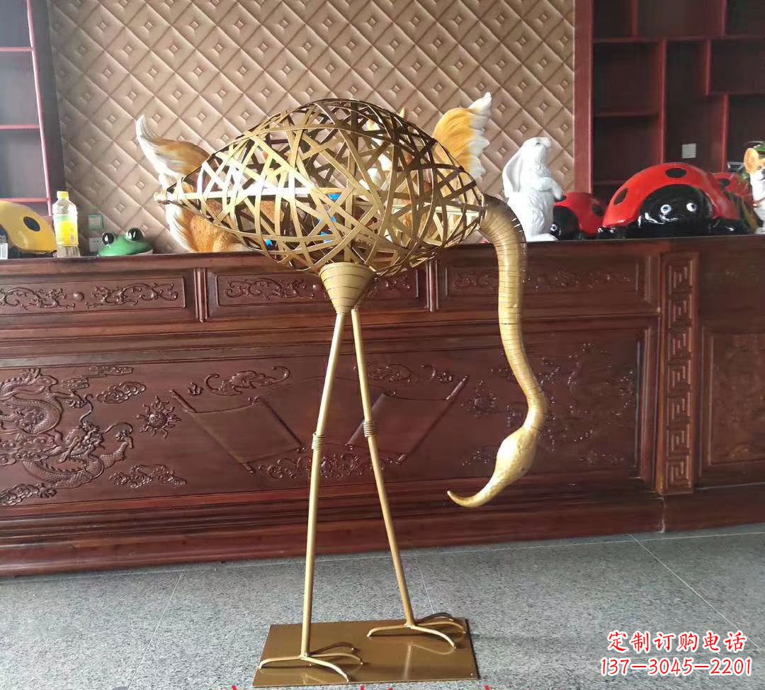 上海不锈钢丹顶鹤雕塑精美外形,传承中华文化