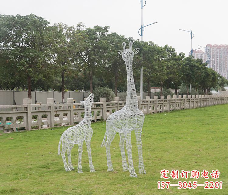 上海精美的不锈钢长颈鹿雕塑