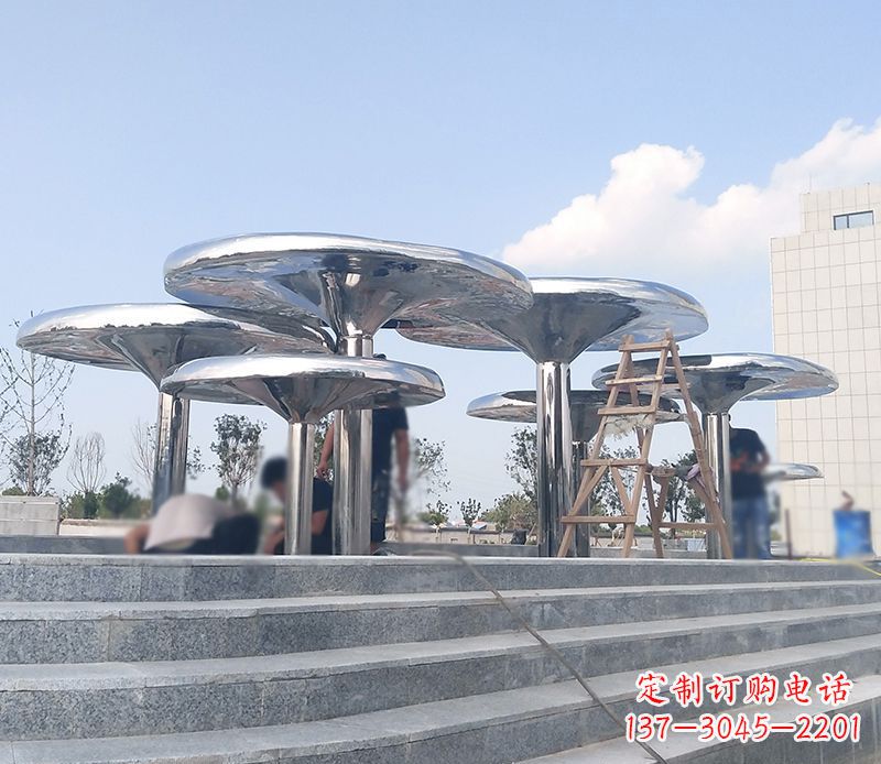 上海艺术精美的不锈钢蘑菇公园雕塑