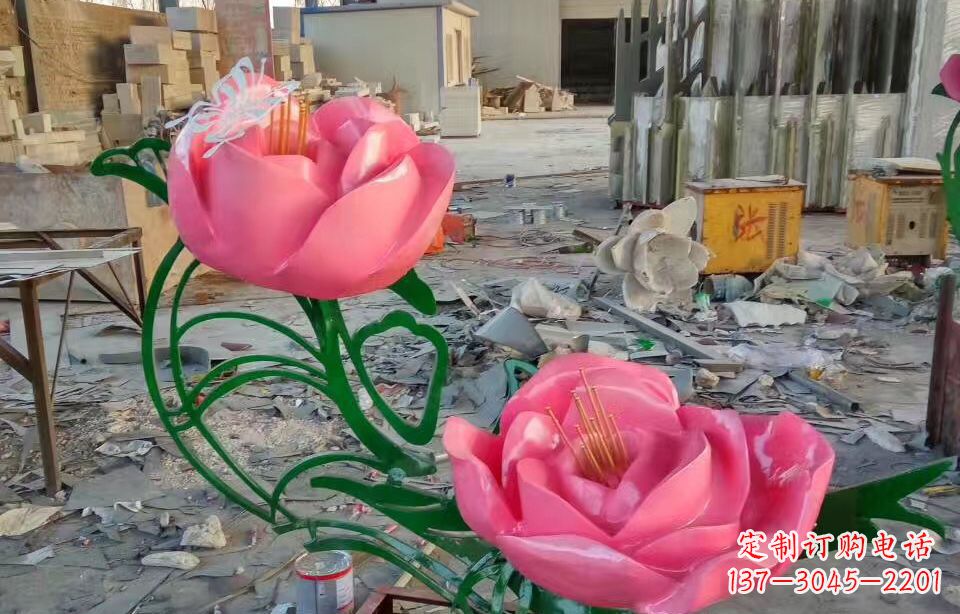 上海精美牡丹雕塑点缀景观