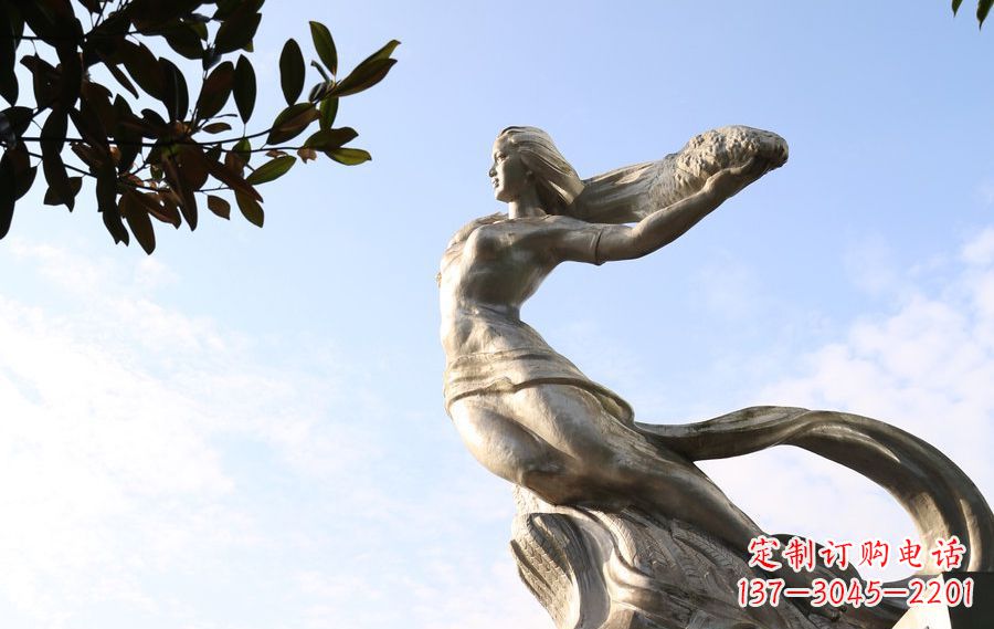 上海女娲传承中华神话的不锈钢雕塑