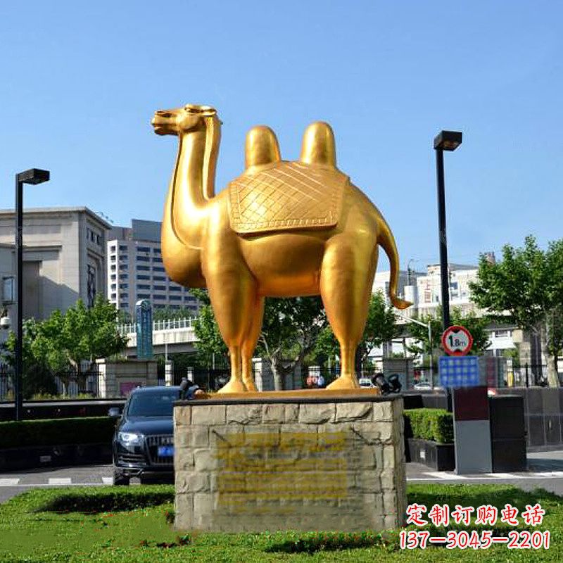 上海不锈钢骆驼雕塑点缀城市绿化