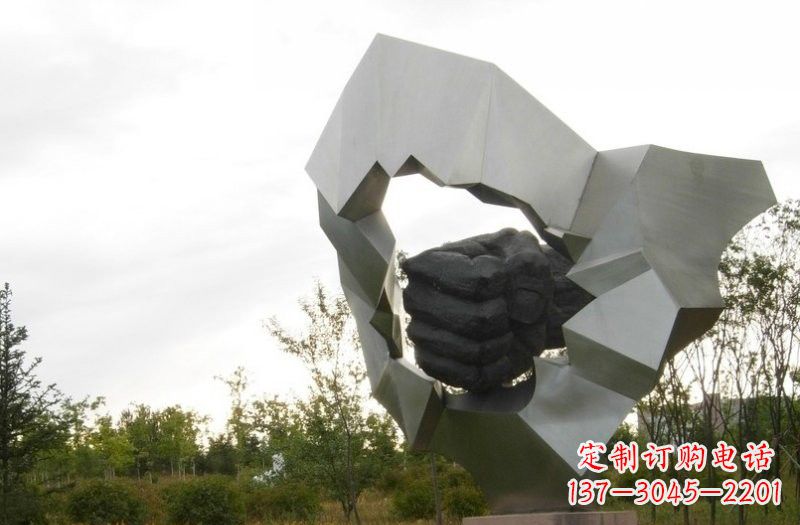 上海不锈钢拳头雕塑222