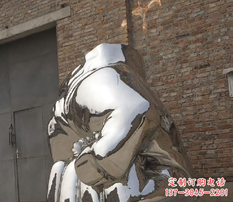 上海不锈钢拳头雕塑 (2)