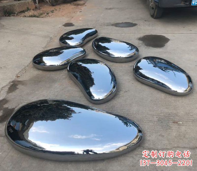 上海水滴雕塑——不锈钢的精美之作