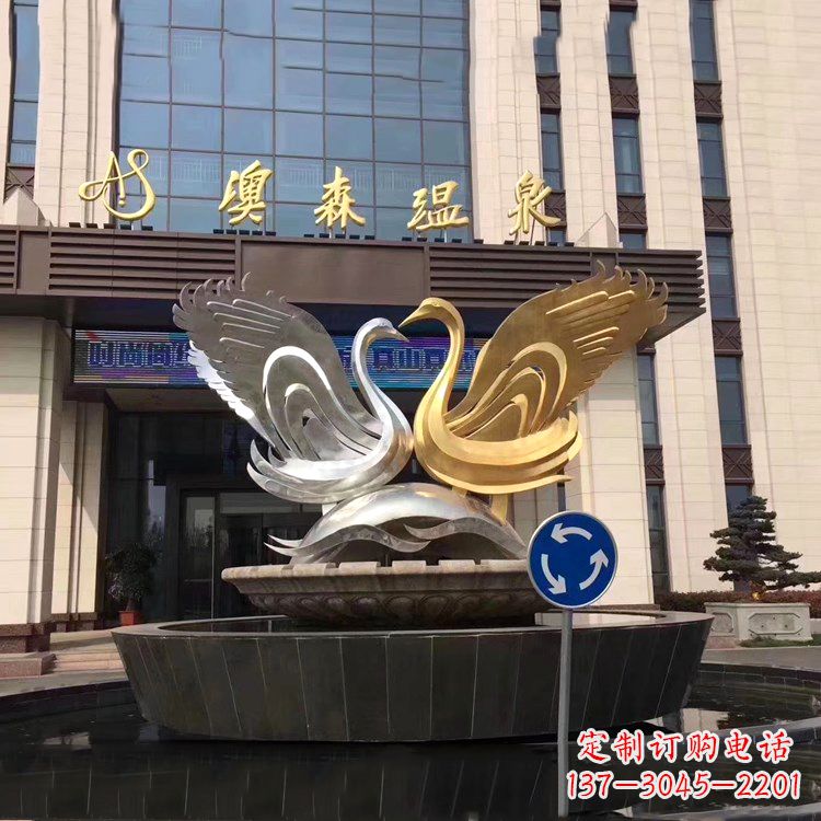 上海高贵而优雅不锈钢天鹅雕塑